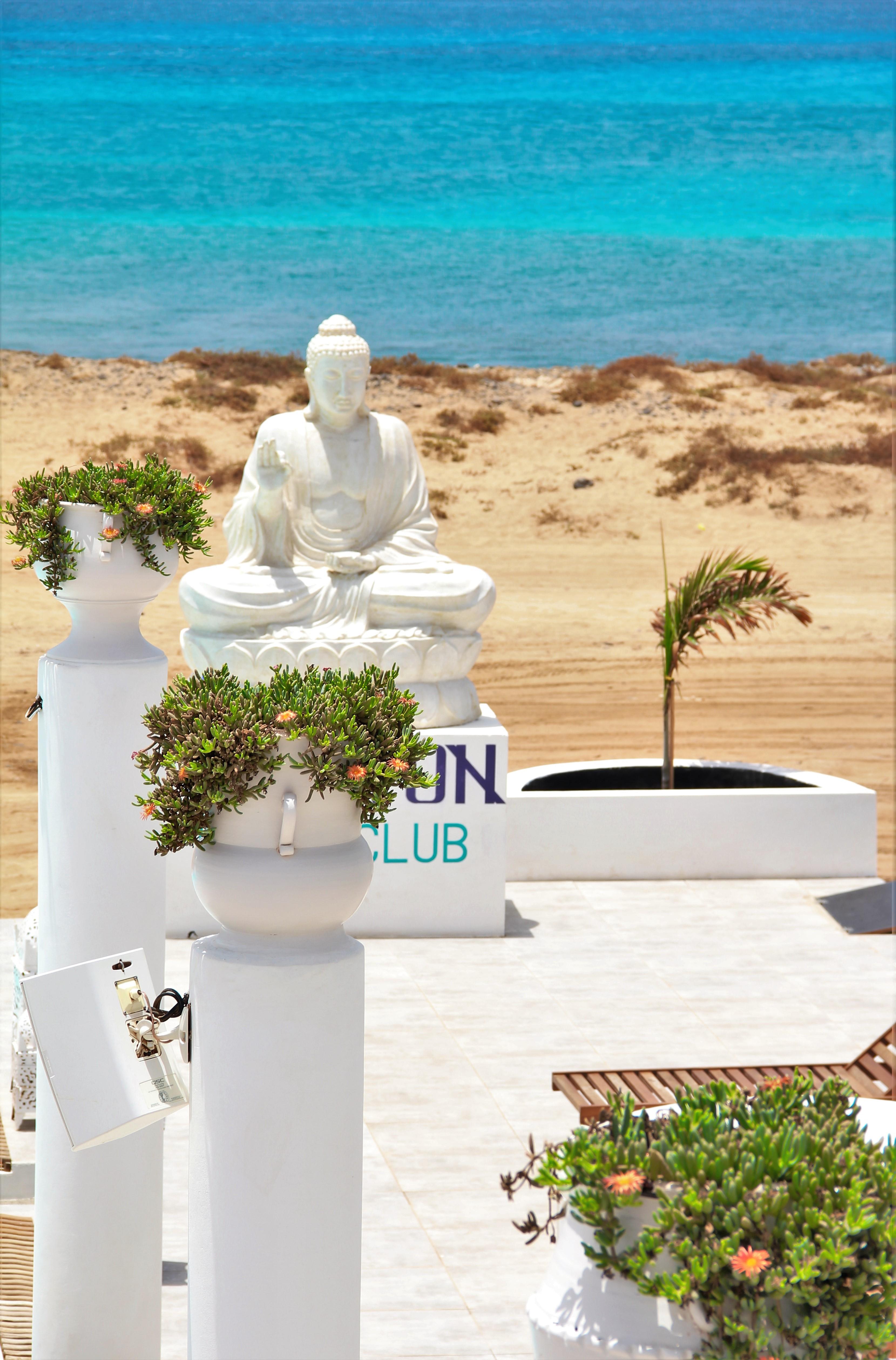 Hotel Livvo Budha Beach Santa Maria Ngoại thất bức ảnh