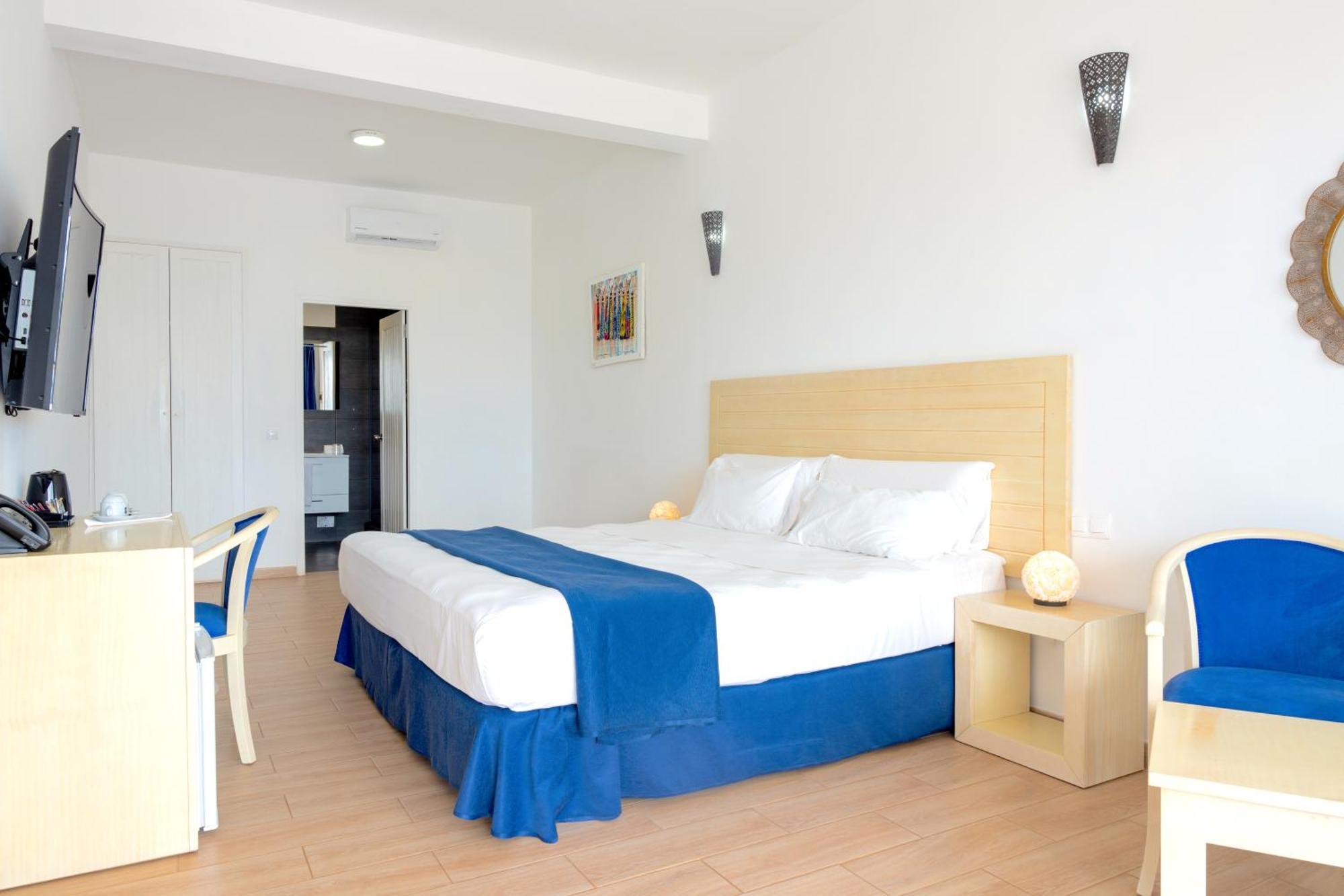 Hotel Livvo Budha Beach Santa Maria Ngoại thất bức ảnh