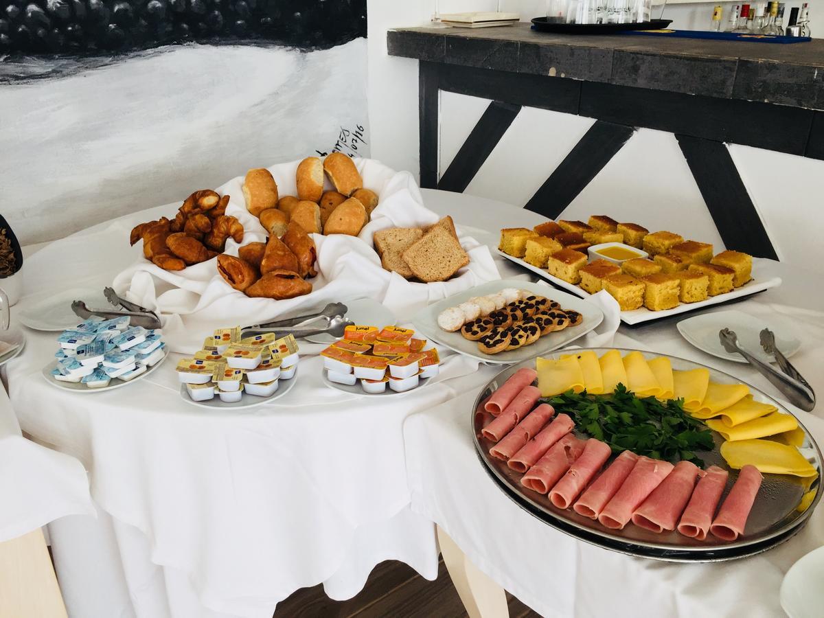 Hotel Livvo Budha Beach Santa Maria Ngoại thất bức ảnh